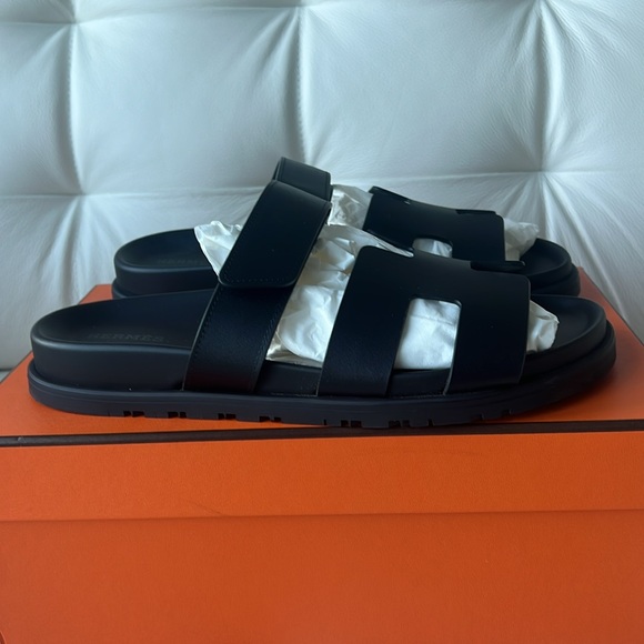 Hermès - Chypre Sandal in Noir - Picture 4 of 5